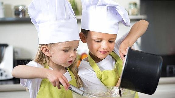 Los niños, los nuevos chefs en la cocina