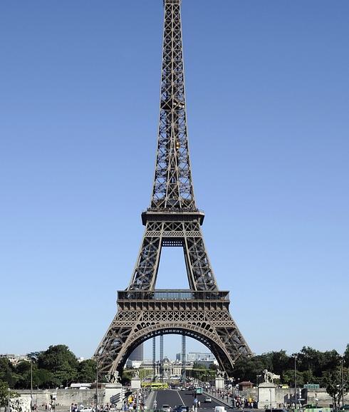 La Torre Eiffel, cerrada por carteristas