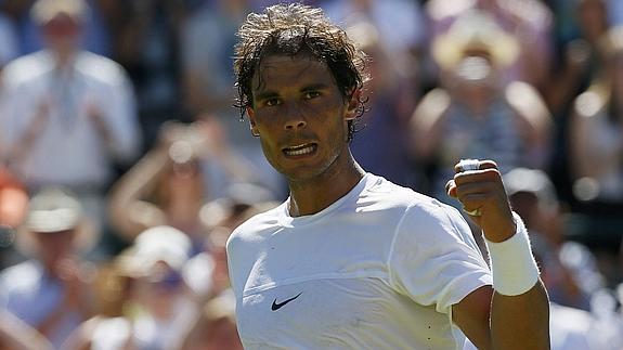 Nadal se estrena con fuerza en Wimbledon