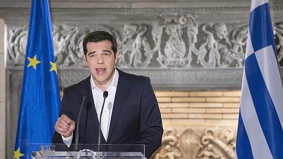 El 'no' de Grecia pone al euro al borde del abismo