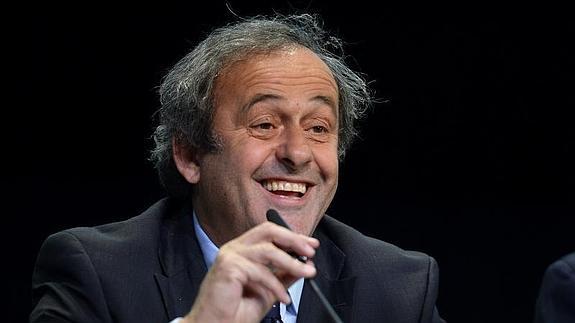 Platini, el extraordinario viaje vital del 10 de los 'Bleus'