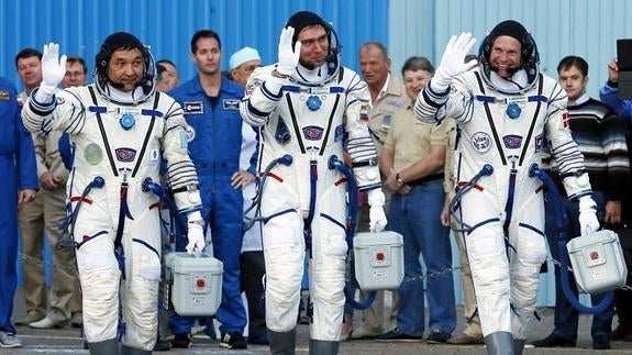 Despega la nave espacial Soyuz con tres astronautas rumbo a la EEI