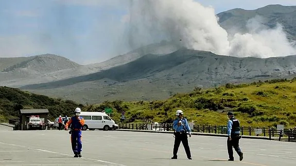 Entra en erupción el monte Aso, uno de los mayores volcanes de Japón