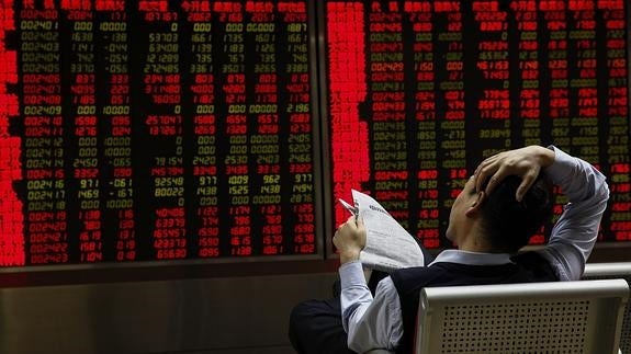 China vuelve a rebajar tipos por su debilidad y dispara a las Bolsas