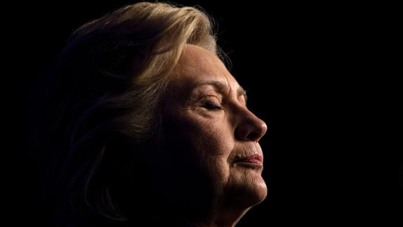 Hillary Clinton culpa a Putin y a jefe del FBI de su derrota