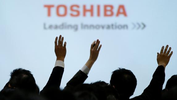 Toshiba avisa sobre enormes pérdidas por posibles irregularidades contables