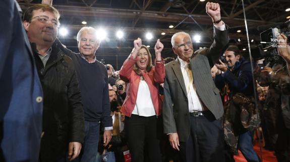 Los presidentes del PSOE claman por un partido unido con Susana Díaz