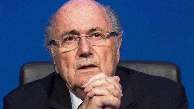 Blatter: «Se ataca al fútbol»