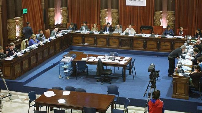 Respaldo a los cambios en Tabakalera y al uso cultural del Bellas Artes