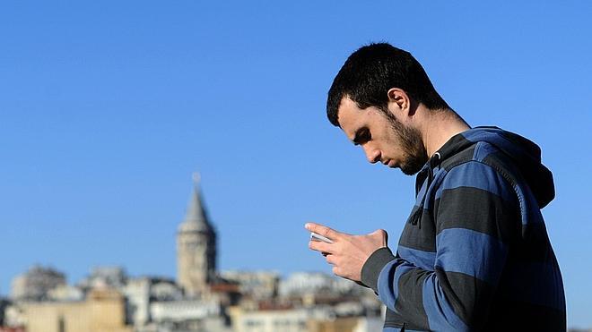 El 60% de la población comparte contenido sexual a través de sus móviles