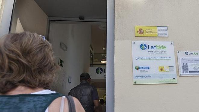 Gipuzkoa registra la mayor subida del paro del País Vasco en agosto