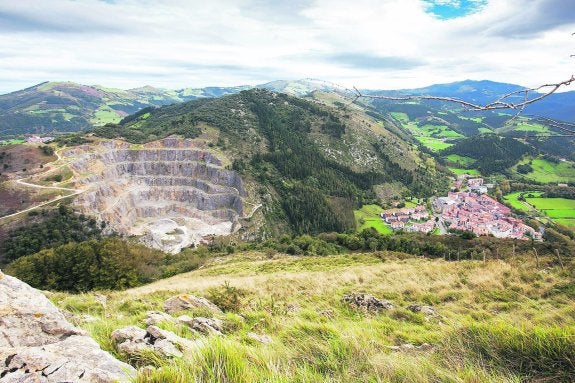 La polémica cantera de los residuos