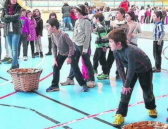 Euskararen Egunaren inguruan, egitarau zabala