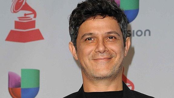 Alejandro Sanz la lía y desvela que hay un cura en 'La Voz'