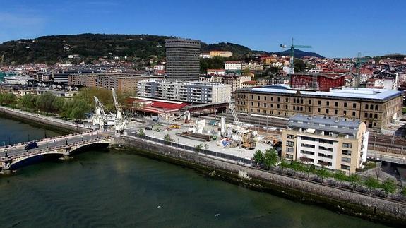 El puente de María Cristina se cortará el jueves por las obras de la estación