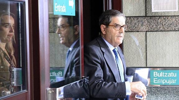 Mario Fernández acusa a Villalabeitia de engañarle: «No lo voy a olvidar»