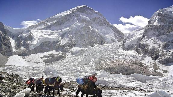 El Everest tiene un precio