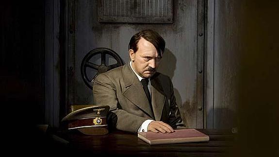 Sexo, alcohol y desesperación; los últimos días en el búnker de Hitler