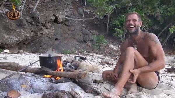 Supervivientes 2015: Nacho Vidal vuelve a la convicencia tras su suspensión