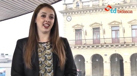 Conoce a la cantinera de Anaka del Alarde tradicional