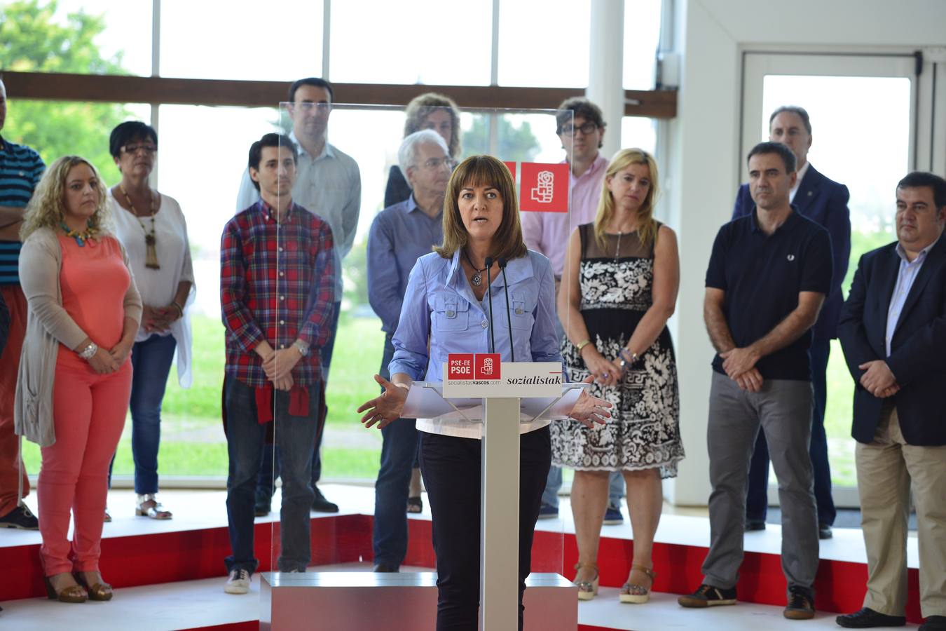 Mendia advierte al PNV de que no están para «aplicar sus políticas sino las nuestras»