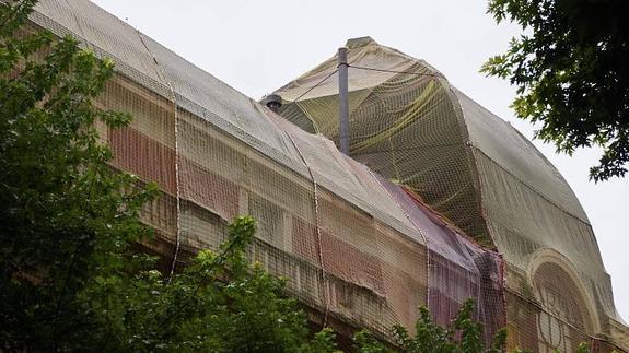 El Ayuntamiento apuesta por rehabilitar la cúpula del Bellas Artes