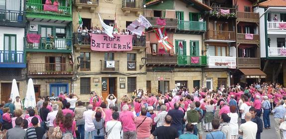 San Juan se tiñó de rosa para recibir a sus 'Batelerak'