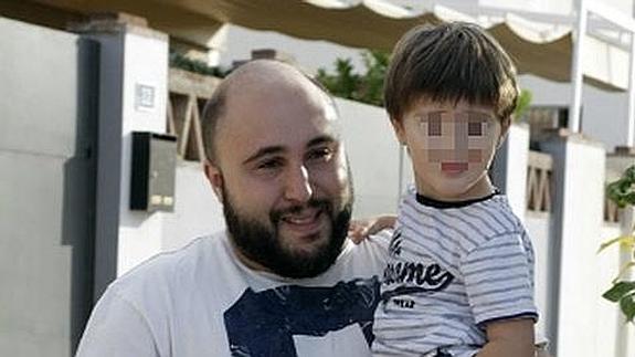 El nieto de Isabel Pantoja viaja a España para verlo