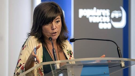 Quiroga desvelará hoy si sigue o no al frente del PP vasco