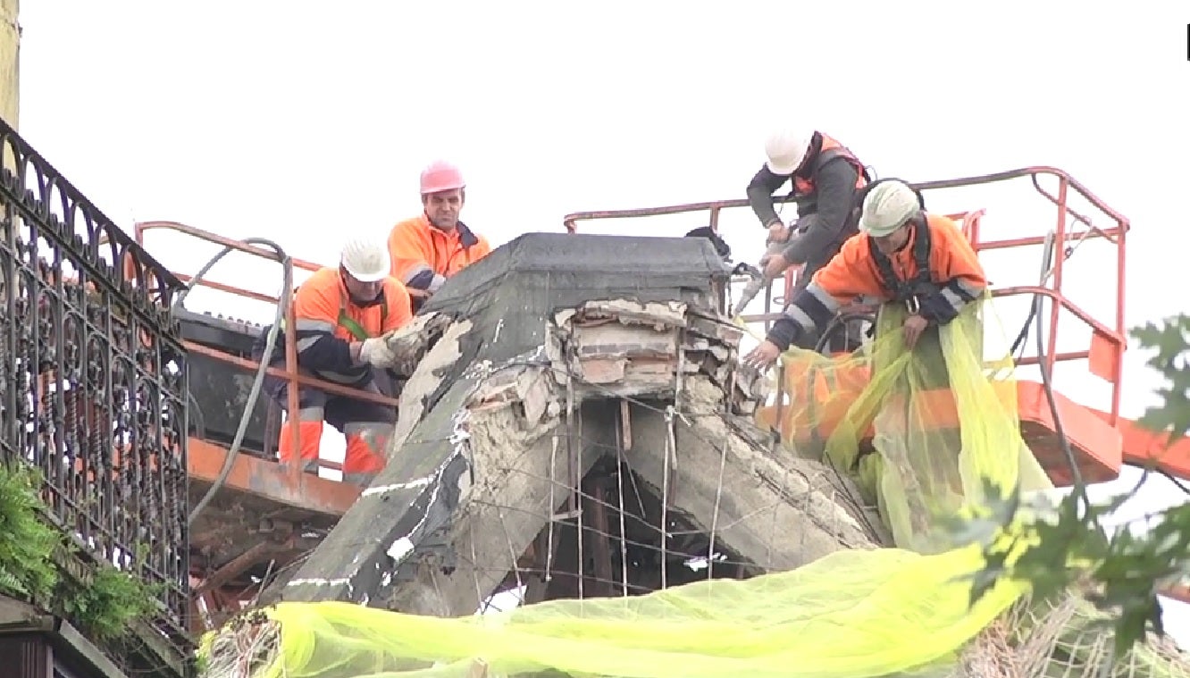 En marcha el derribo de la cúpula del Bellas Artes