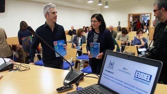 Diecisiete ayuntamientos vascos aprueban una Ordenanza de Igualdad de Mujeres y Hombres