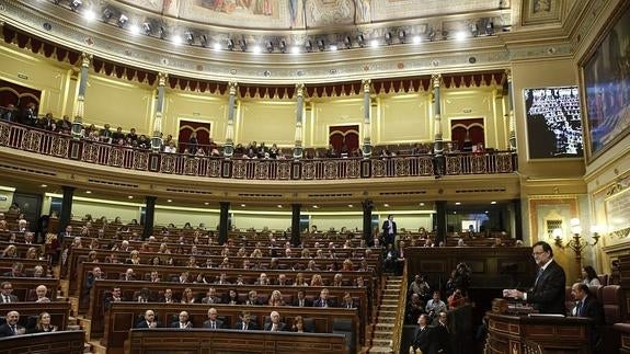 Los diputados y senadores vascos cobrarán un mínimo de 4.637 euros brutos al mes