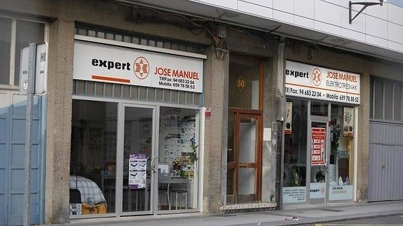 Vecinos de Ondarroa ofrecen locales a los comerciantes desalojados por el desprendimiento