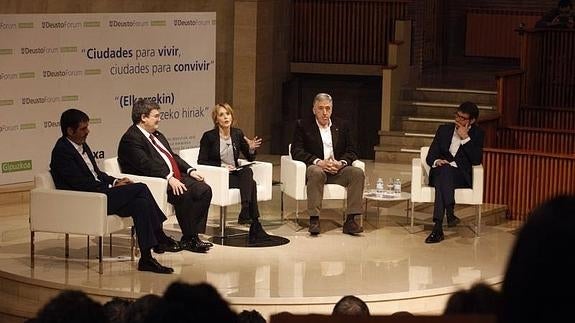 Los alcaldes vascos sienten «vergüenza» por el trato de Europa a los refugiados