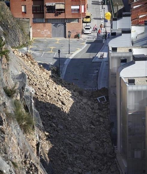 Llamamiento para ceder las viviendas vacías donde realojar a los afectados de Ondarroa