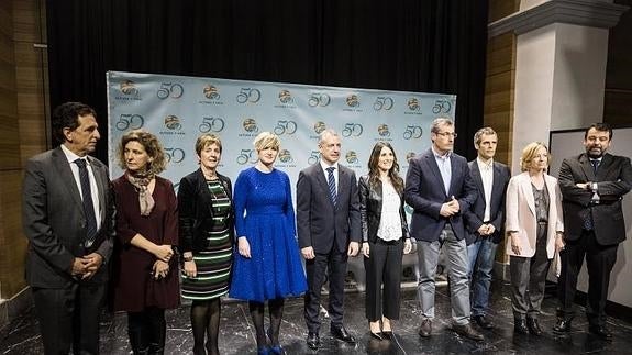 Emotivo reconocimiento a Inaxio Uria en el 50 aniversario de su empresa