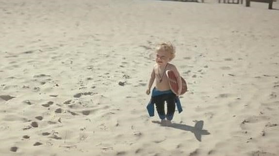 El Tierno Anuncio De Los Bebes Surferos El Diario Vasco