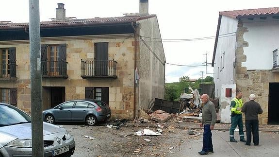 Tres muertos al estrellarse una avioneta en Navarra que iba a Francia