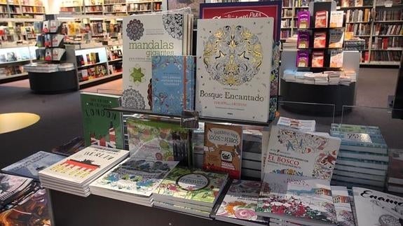 Colorear el estrés, más que una moda