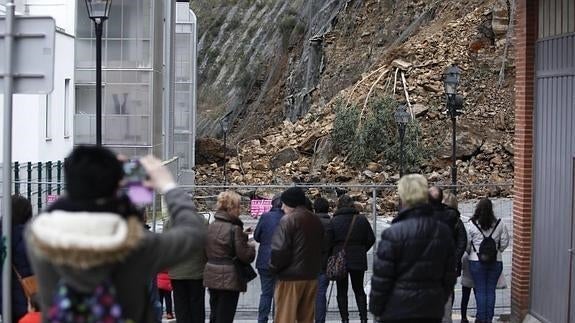 Los gastos por los daños en la ladera de Kamiñalde doblan el presupuesto de Ondarroa