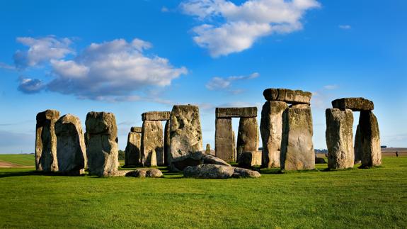 Un arqueólogo sostiene que Stonehenge se erigió primero en Gales