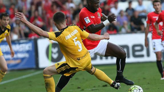 Osasuna disputará la final por el ascenso a Primera
