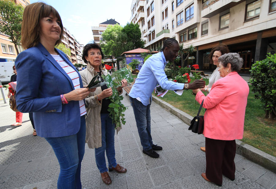 Mendia dice que «cuatro años más» con un Gobierno del PP «nos hundirían para siempre»
