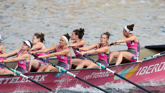 San Juan gana por menos de un segundo a Hibaika en Bilbao