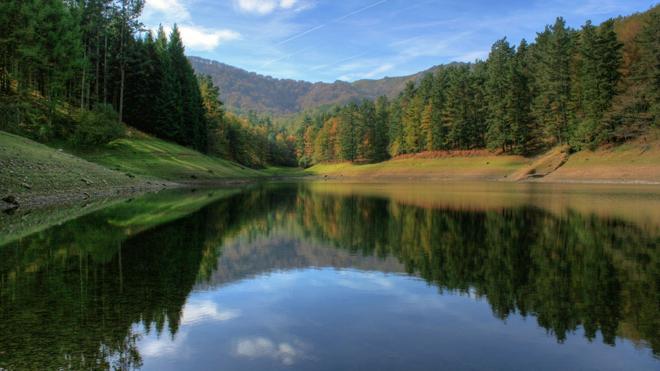 Diez lagos para la canícula estival