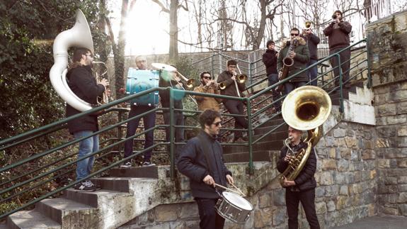 Broken Brothers Brass Band, improvisación colectiva