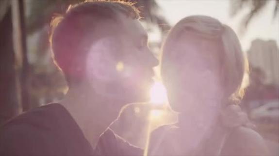 ¿Ha vuelto Calvin Harris con Tinashe?