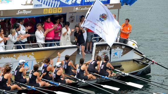 Hibaika no tira la toalla y vence a San Juan en aguas de Pasaia
