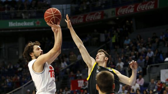 Solo hay tres jugadores vascos en la ACB
