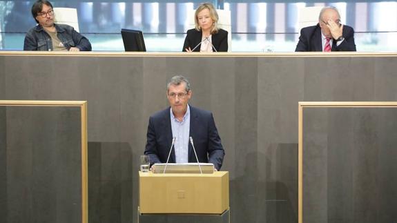 Olano apuesta por «institucionalizar» el derecho a decidir